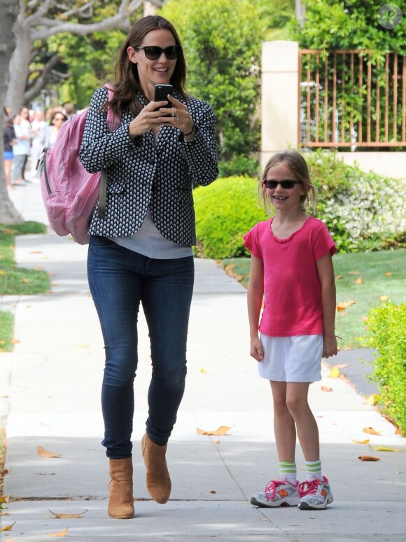 Jennifer Garner va chercher sa fille Violet à l'école à Santa Monica, le 5 juin 2013.