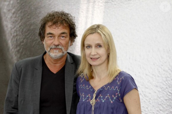Olivier Marchal et son épouse Catherine Marchal - Photocall de la série "A votre service" lors du 53e Festival de Monte-Carlo au Forum Grimaldi à Monaco, le 10 Juin 2013.