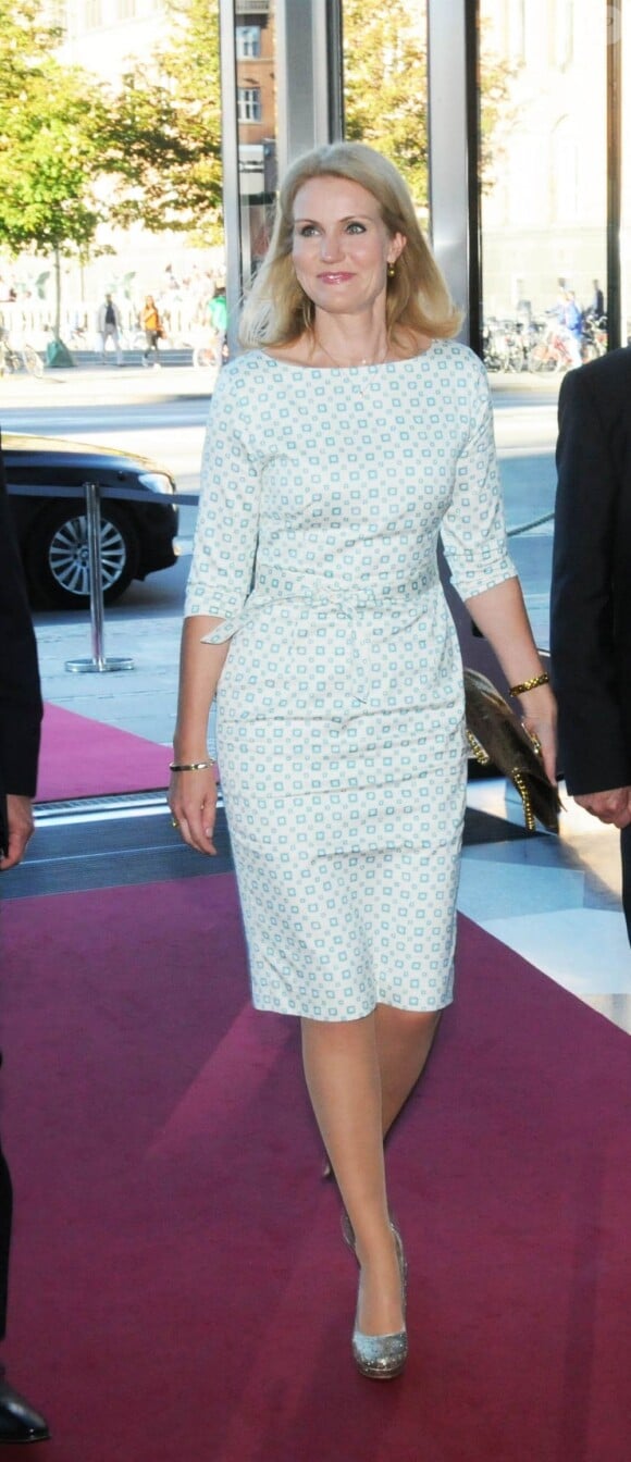 Mme le Premier ministre du Danemark Helle Thorning-Schmidt se joignait au prince Frederik et à la princesse Mary pour l'inauguration de la Maison de l'Industrie à Copenhague le 10 juin 2013
