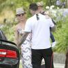 Exclusif - Pink et son mari Carey Hart vont faire un pique-nique avec leur fille Willow à Malibu, le 12 juin 2013.