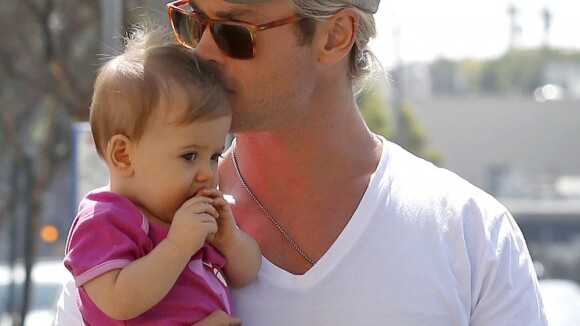 Chris Hemsworth, papa d'India, 1 an : La paternité l'a rendu meilleur