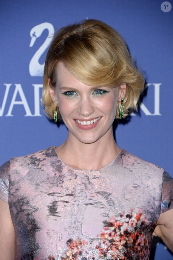 January Jones lors de la soirée Women In Film Crystal + Lucy Awards au Beverly Hilton à Los Angeles le 12 juin 2013