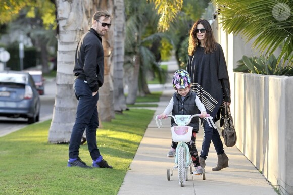 Michelle Monaghan, son mari Peter White et leur fille Willow, 4 ans, le 28 janvier 2013 à Los Angeles. En juin 2013, l'actrice annonce qu'elle est enceinte de son second enfant.