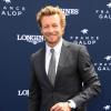 Simon Baker au prix de Diane Longines à l'hippodrome de Chantilly, le 16 juin 2013