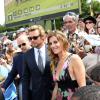 Simon Baker et Sophie Thalmann au prix de Diane Longines à l'hippodrome de Chantilly, le 16 juin 2013