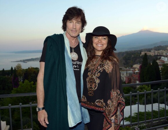 Ron Moss d'Amour, gloire et beauté et sa femme lors du Festival du film de Taormina, le 16 juin 2013.