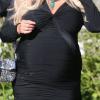 Jessica Simpson, très enceinte, demoiselle d'honneur au mariage d'amis au "Rancho Bernardo Inn" à San Diego, le 15 juin 2013.