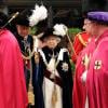 Cérémonies annuelles de l'Ordre de la Jarretière, lundi 17 juin 2013 à Windsor. Après un déjeuner au château, la reine Elizabeth II a mené avec son fils le prince Charles et son petit-fils le prince William, en l'absence du duc d'Edimbourg, la procession jusqu'à la chapelle Saint George.