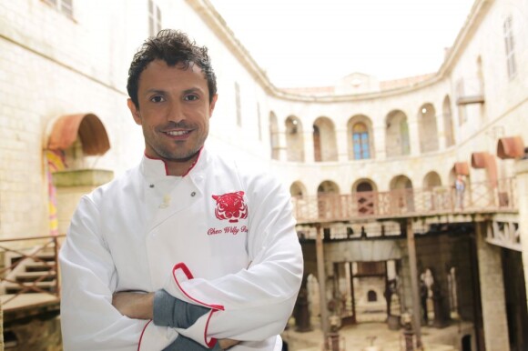 Willy Rovelli devient le cuisinier du Fort dans Fort Boyard spécial C à vous sur France 2 le 6 juillet 2013