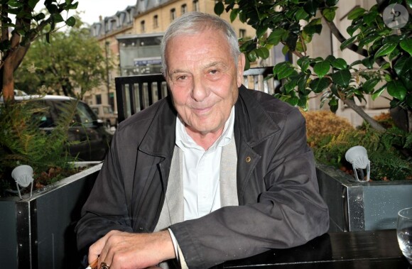Philippe Sollers lors de la 8e édition du Prix du Premier Roman de Femme à l'hôtel Montalembert à Paris, le 19 juin 2013.