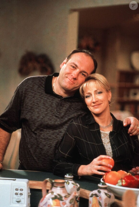 James Gandolfini et Edie Falco dans Les Sopranos en 2000.