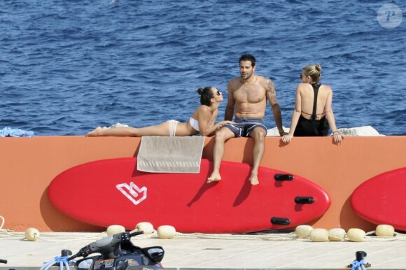 Exclusif - Jesse Metcalfe et sa fiancée Cara Santana font du jet ski dans la baie de Monaco à l'occasion du 53ème festival de Monte Carlo a Monaco le 10 juin 2013.