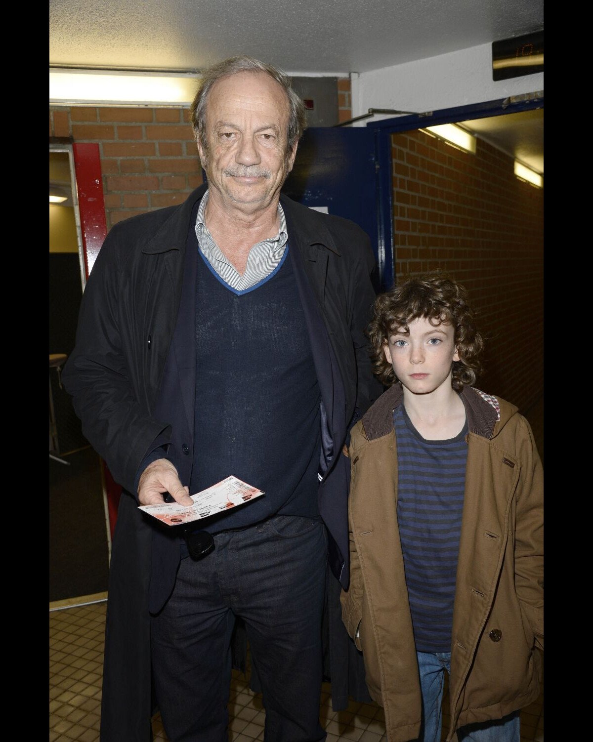 Vidéo Patrick Chesnais Et Son Fils Au Concert De Patrick Bruel à