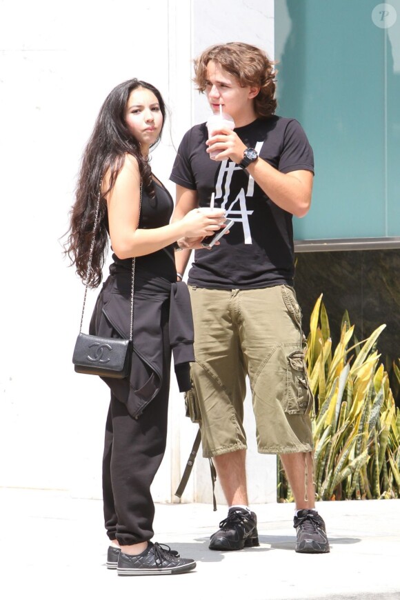 Prince Jackson et sa petite amie Remi Alfalah dans les rues de Los Angeles, le 24 juin 2013.