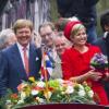 Le roi Willem-Alexander et la reine Maxima des Pays-Bas bouclent à La Haye leur visite des douze provinces du pays suite à leur couronnement, le 21 juin 2013.