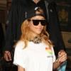 Rihanna quitte son hôtel à Amsterdam, le 24 juin 2013.