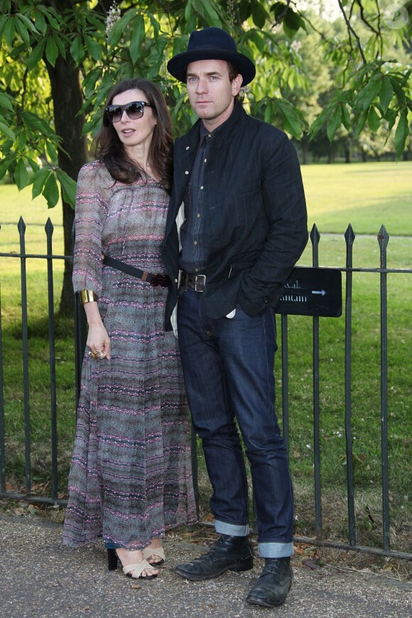 Ewan McGregor et sa femme Eve Mavrakis assistent à la Summer Party de la Serpentine Gallery à Hyde Park. Londres, le 26 juin 2013.