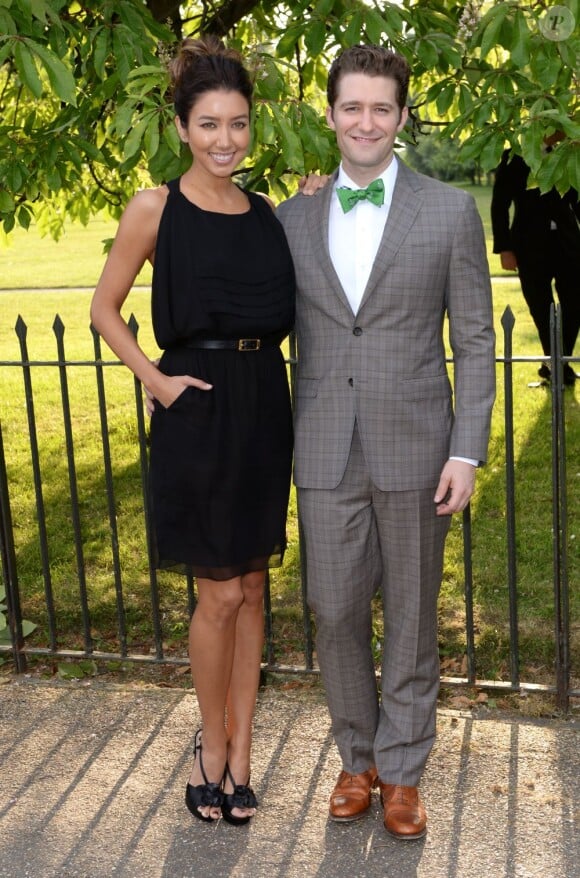 Matthew Morrison et sa compagne Renee Puente assistent à la Summer Party de la Serpentine Gallery à Hyde Park. Londres, le 26 juin 2013.