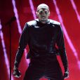 Chris Brown sur la scène des BET Awards 2013 au Nokia Theatre, à Los Angeles, le 30 juin 2013.