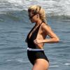 Michelle Hunziker, enceinte et ravissante en maillot, se détend en vacances à Forte dei Marmi en Italie. Le 30 juin 2013.