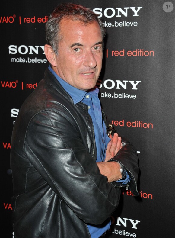 Christophe Dechavanne à la soirée Sony Style à la boutique Sony (39 avenue George V), à Paris le 2 juillet 2013.