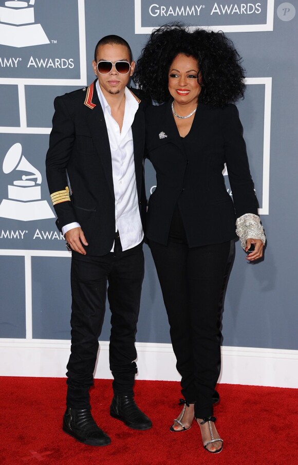 Diana Ross et Evan Ross arriving à la 54e cérémonie des Grammy Awards à Los Angeles, le 12 février 2012.