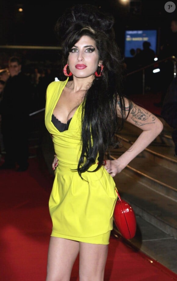 Amy Winehouse lors des BRIT Awards à Londres, le 14 février 2007.