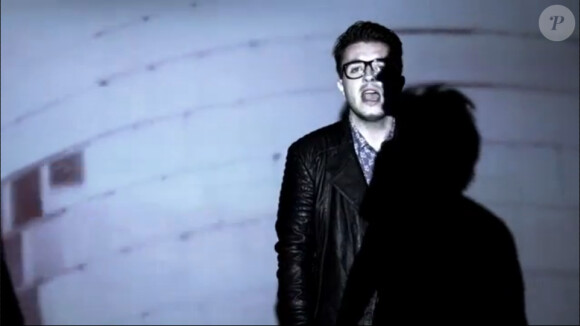 Olympe dans le clip de son premier titre Born to Die