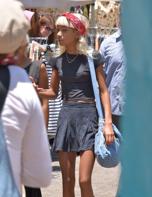Exclusif - Willow Smith se promène au marché aux puces à Hollywood, le 7 juillet 2013.