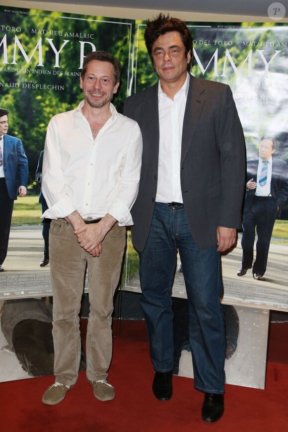 Mathieu Amalric et Benicio Del Toro lors de la présentation du film Jimmy P. à Paris le 8 juillet 2013
