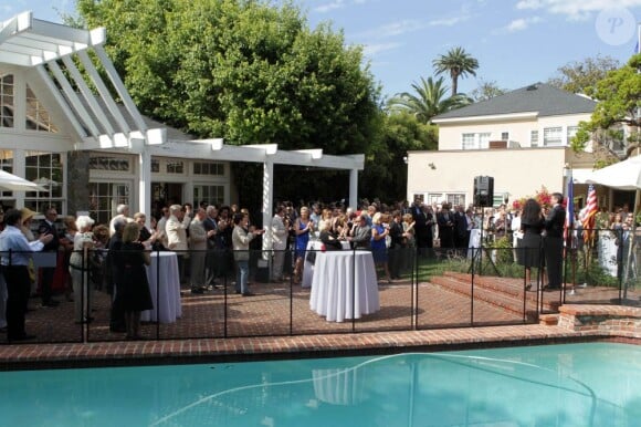 Le consul français Axel Cruau organise la célébration du 14 juillet dans sa résidence à Los Angeles le 14 juillet 2013
