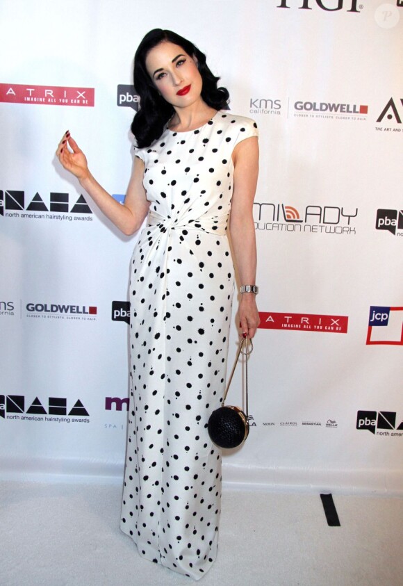 Dita Von Teese aux "North America Hairstyling Award" au casino Mandalay Bay à Las Vegas. Le 14 juillet 2013.