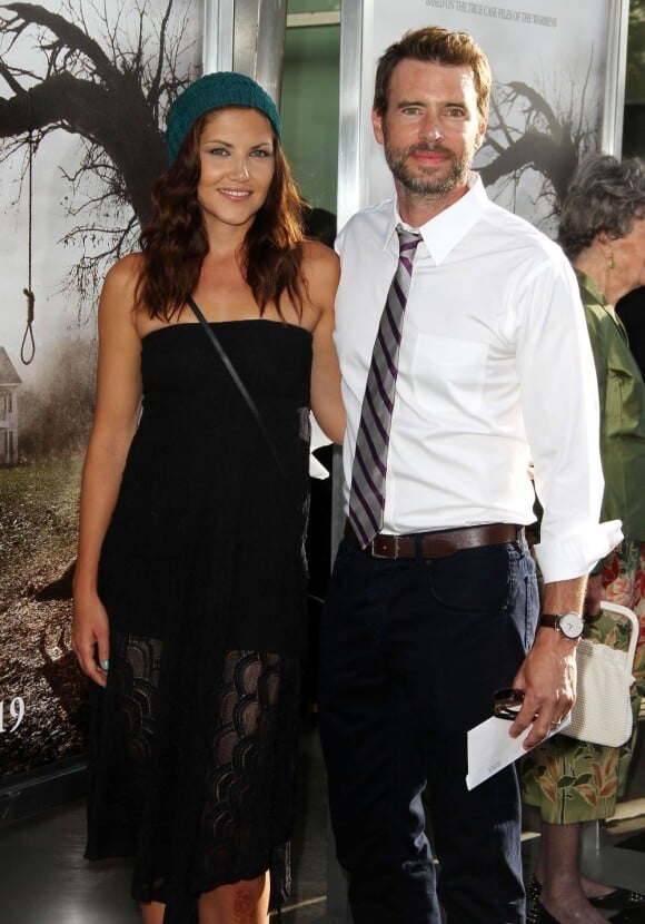 Scott Foley et sa femme Marika à la première de The Conjuring à Los Angeles le 15 juillet 2013.