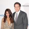 Vanessa Hudgens et Nicolas Cage posent ensemble à la première du film Frozen Ground au Vue West End, Londres, le 17 juillet 2013.