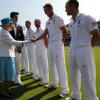 La reine Elizabeth II lors du second test-match de The Ashes au terrain Lord's, le 18 juillet 2013