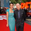 Bruce Willis et sa femme Emma Heming lors de l'avant-première du film Red 2 à Londres le 22 juillet 2013
