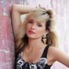 Lindsey Gort incarne Samantha Jones jeune dans The Carrie Diaries.