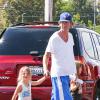 Jerry O'Connell a offert à ses filles Charlie et Dolly une virée dans une grande chaîne de fast-food, le 24 juillet 2013.