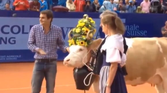 Roger Federer : Sa nouvelle compagne, une vache baptisée Désirée