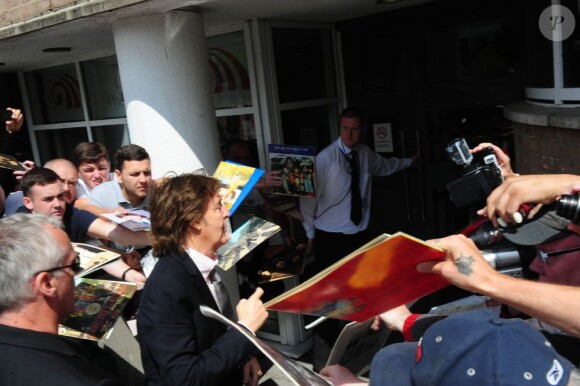 Paul McCartney au Liverppol Institute for Performing Arts, le 25 juillet 2013.