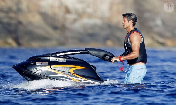 Le boxeur ukrainien Wladimir Klitschko passe des vacances avec des amis dont le tennisman espagnol Fernando Verdasco à bord d'un yacht a Formentera le 26 juillet 2013