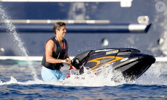 Le boxeur ukrainien Wladimir Klitschko passe des vacances avec des amis dont le tennisman espagnol Fernando Verdasco à bord d'un yacht a Formentera le 26 juillet 2013