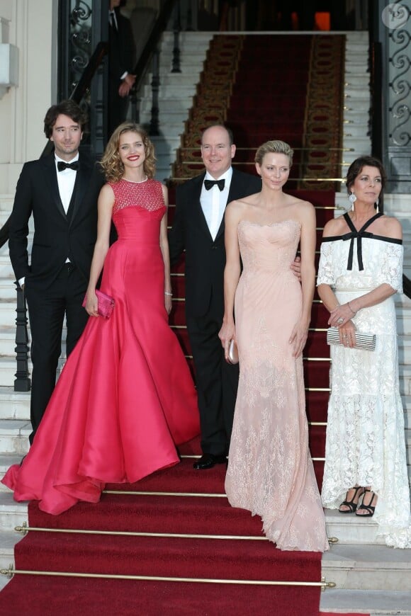 Antoine Arnault, Natalia Vodianova, Le Prince Albert II de Monaco, La Princesse Charlene de Monaco, la Princesse Caroline de Hanovre au Love Ball organisé à l'Opéra Garnier à Monaco le 27 juillet 2013.