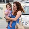 Exclusif - Alyson Hannigan et son mari Alexis Denisof en pleine séance de shopping avec leurs filles Satyana et Keeva à Los Angeles, le 26 Juillet 2013.