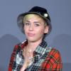 Miley Cyrus a été photographiée lors de son arrivée à une station de radio située à Bad Vilbel, non loin de Francfort en Allemagne. Le 22 juillet 2013