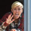 Miley Cyrus a été photographiée lors de son arrivée à une station de radio située à Bad Vilbel, non loin de Francfort en Allemagne. Le 22 juillet 2013