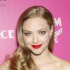 Amanda Seyfried superbe en Givenchy à la première de Lovelace au MoMA de New York, le 30 juillet 2013.