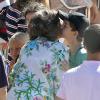 La reine Sofia d'Espagne déposant ses petits-enfants à leur école de voile, à Palma de Majorque, le 30 juillet 2013
