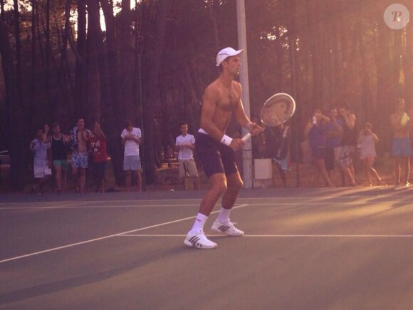 Novak Djokovic et son corps parfait à l'entraînement, le 28 juillet à Calvi en Corse