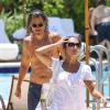 Exclusif - Le chanteur du groupe Soundgarden Chris Cornell et sa femme Vicky Karayiannis en vacances à Miami le 31 juillet 2013.